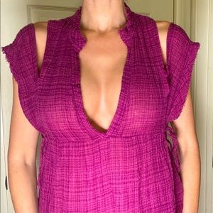 FREE PEOPLE- Magenta flowy top with slits XS